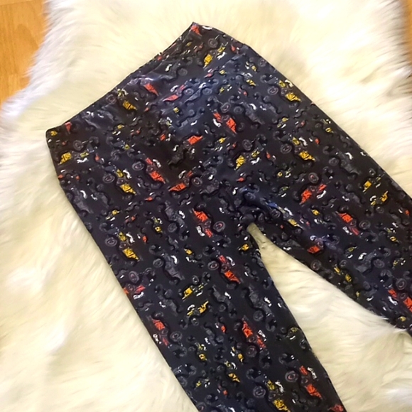 LulaRoe Truck 🛻 Printed Leggings-#1539 - Picture 9 of 10